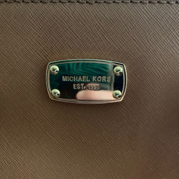 Michael Kors Cindy Purse - Picture 4 of 4